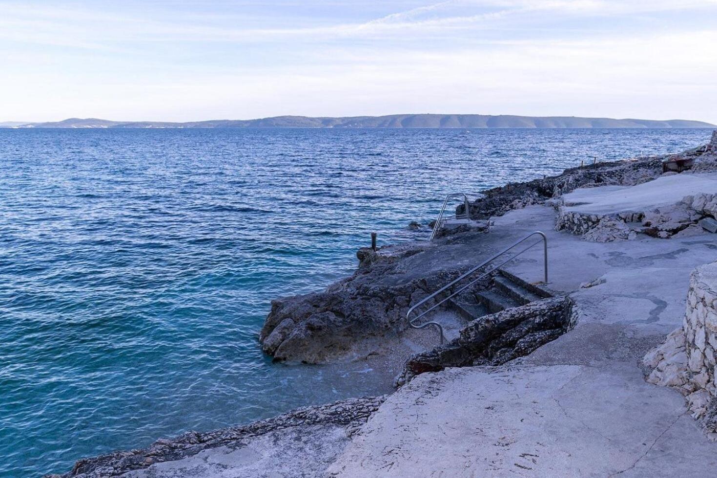 Apartments Brane - 100M From The Beach Trogir Exterior foto